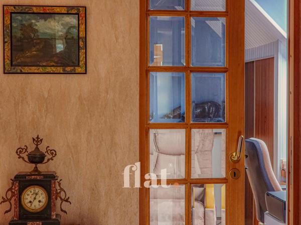Maison
                                                                                                                                                                                                                                                                                                                        5 pièce(s)                                                                                                                                                                                                          4 chambre(s)                                                                                                                                                                                                          130  m²
