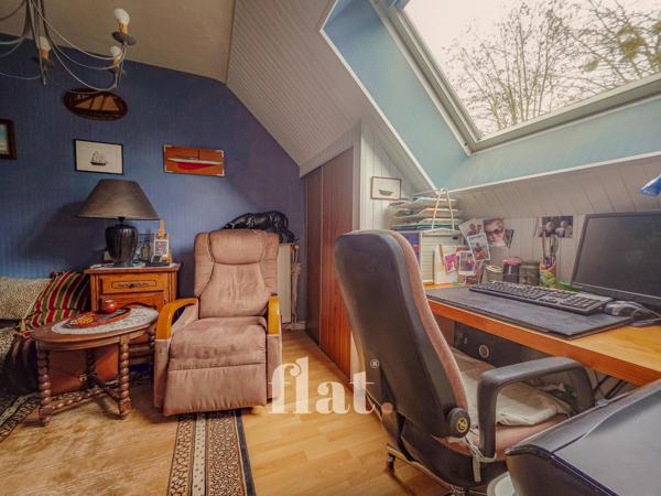 Maison
                                                                                                                                                                                                                                                                                                                        5 pièce(s)                                                                                                                                                                                                          4 chambre(s)                                                                                                                                                                                                          130  m²