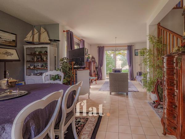 Maison
                                                                                                                                                                                                                                                                                                                        5 pièce(s)                                                                                                                                                                                                          4 chambre(s)                                                                                                                                                                                                          130  m²