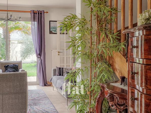 Maison
                                                                                                                                                                                                                                                                                                                        5 pièce(s)                                                                                                                                                                                                          4 chambre(s)                                                                                                                                                                                                          130  m²