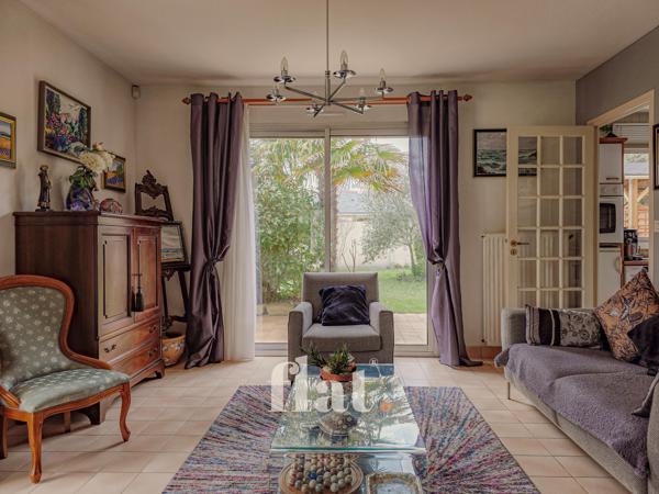 Maison
                                                                                                                                                                                                                                                                                                                        5 pièce(s)                                                                                                                                                                                                          4 chambre(s)                                                                                                                                                                                                          130  m²