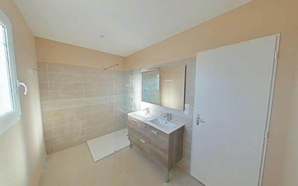 Maison à louer    4 pièces •  Chatuzange-le-Goubet