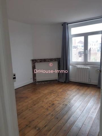 Appartement à louer 4 pièces de 77 m²