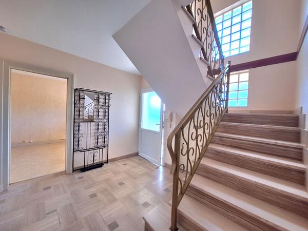 A vendre Maison Domérat 5 pièces 124 m2 - Terrain - Sous/sol et Garage. Domerat
