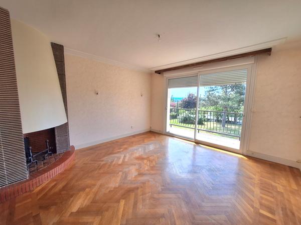 A vendre Maison Domérat 5 pièces 124 m2 - Terrain - Sous/sol et Garage. Domerat