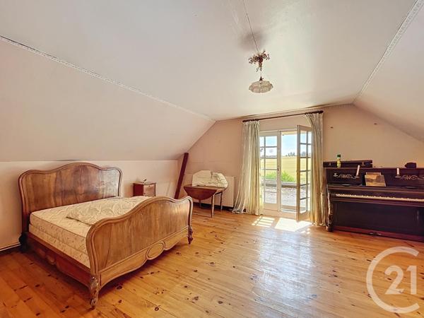 Maison à vendre  7 pièces - 216,59 m2 ST VALERIEN - 89