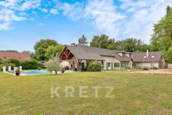 Propriété familiale avec piscine