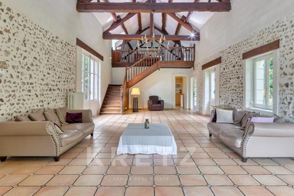 Propriété familiale avec piscine