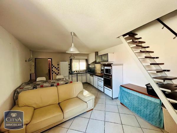 Appartement à louer 2 pièces 53.1m² Fos-sur-Mer (13270)