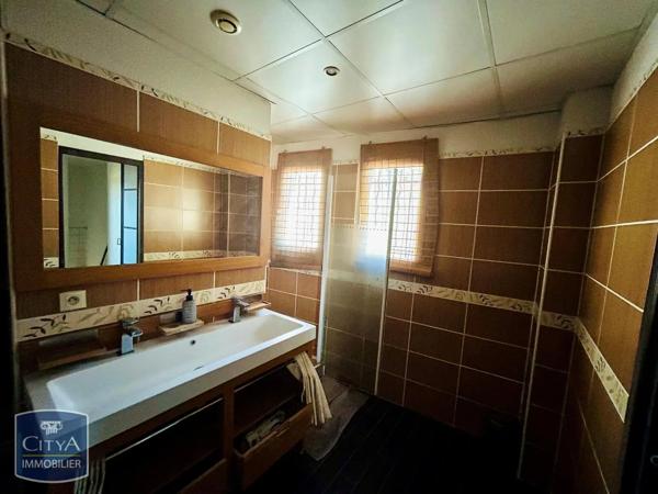 Appartement à louer 2 pièces 53.1m² Fos-sur-Mer (13270)