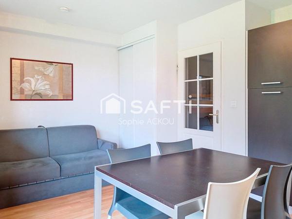 Studio idéalement placé dans résidence avec piscine