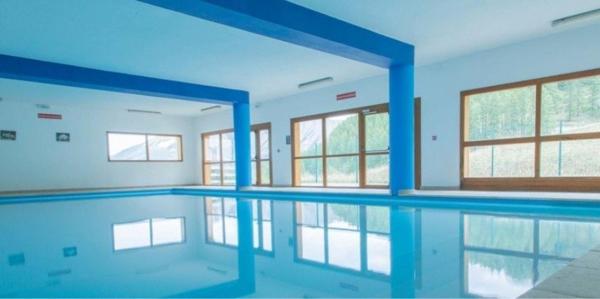 Studio idéalement placé dans résidence avec piscine