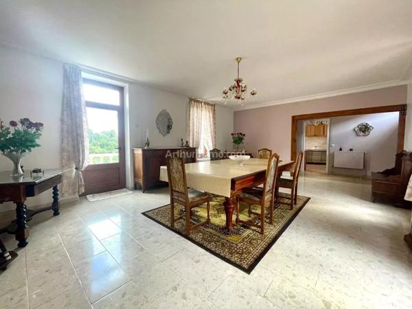 Vente Maison 11 pièces 350 m2 à Noailles