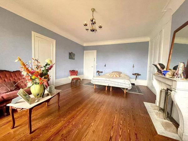 Vente Maison 11 pièces 350 m2 à Noailles