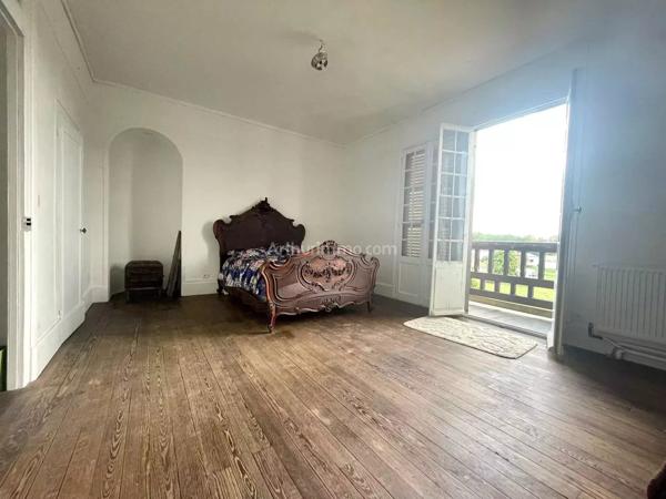 Vente Maison 11 pièces 350 m2 à Noailles