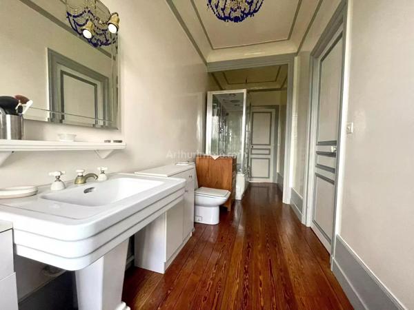 Vente Maison 11 pièces 350 m2 à Noailles