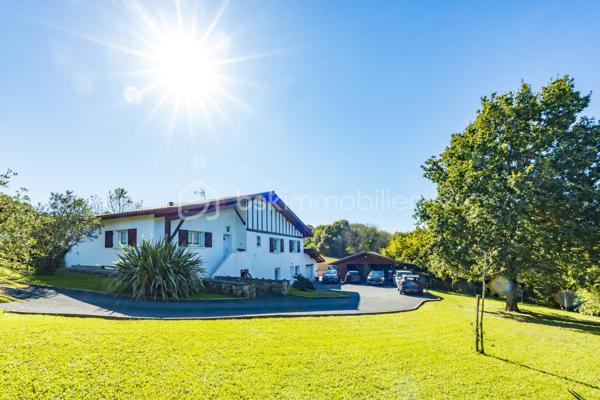 Maison de 250 m²