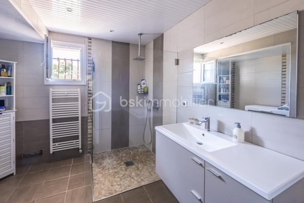 Maison de 250 m²
