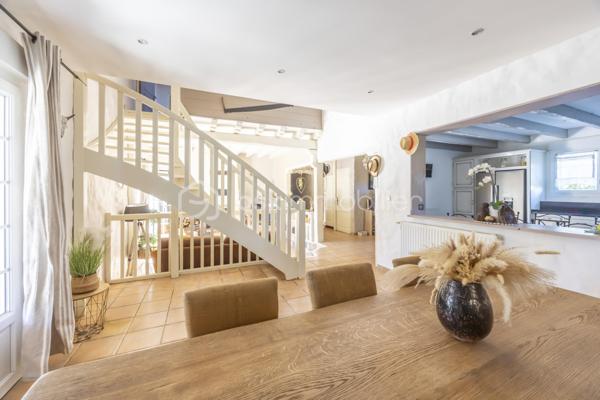 Maison de 250 m²