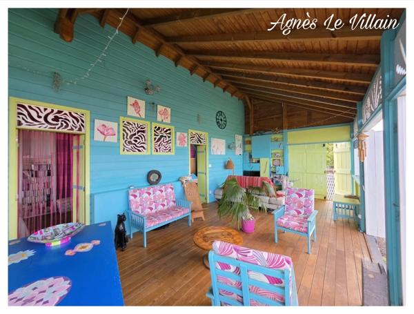 Jolie Maison en bois Vue Mer à Gery