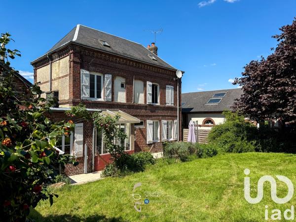 Maison 9 pièces de 180 m² à Barentin (76360)