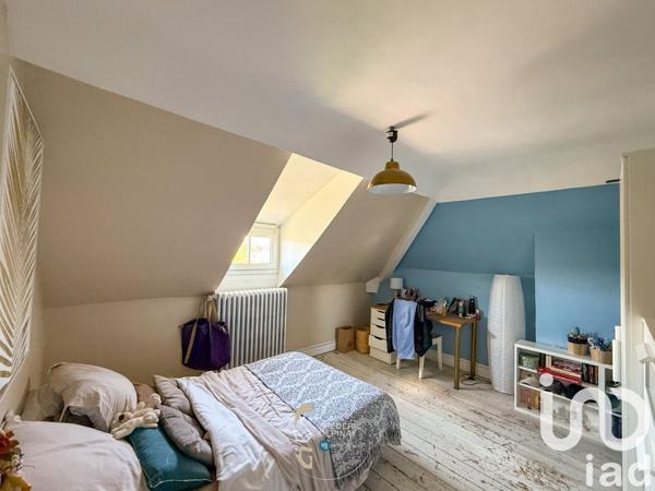 Maison 9 pièces de 180 m² à Barentin (76360)