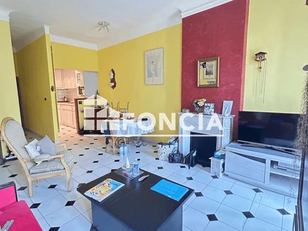 À vendre Appartement 2 pièces 65 m² - Marseille 13008