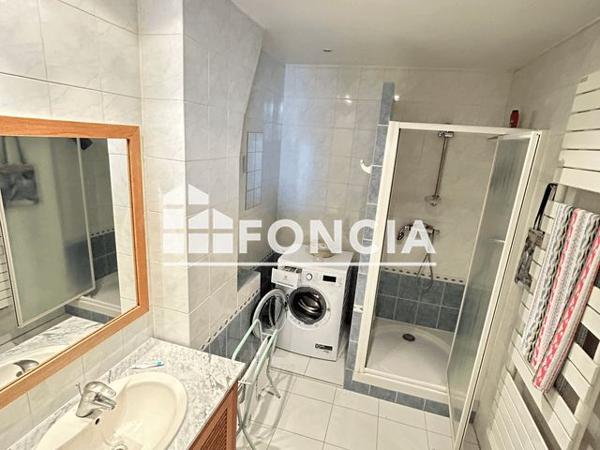 À vendre Appartement 2 pièces 65 m² - Marseille 13008