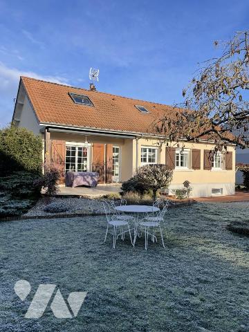 Pavillon indépendant sur sous-sol, 5 chambres.