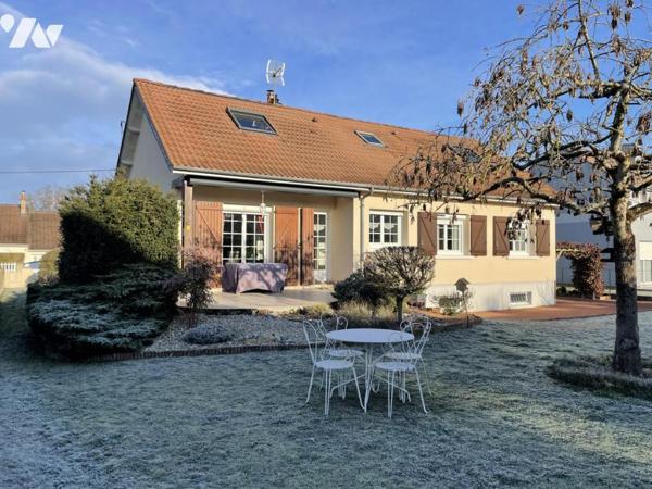 Pavillon indépendant sur sous-sol, 5 chambres.