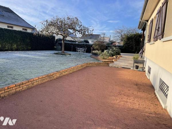 Pavillon indépendant sur sous-sol, 5 chambres.