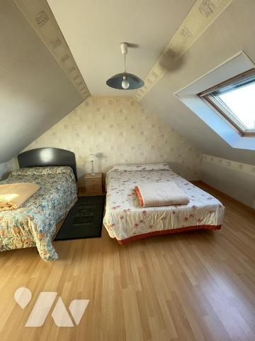 Pavillon indépendant sur sous-sol, 5 chambres.