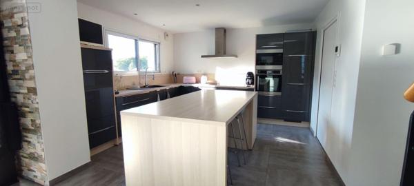 Maison individuelle à vendre à Bains-sur-Oust en Ille-et-Vilaine (35600), ref : 143/235M