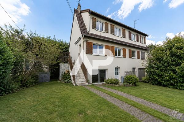 Maison Rueil-Malmaison 7 pièce(s) 133 m² 850 000 € **  - Référence  19943