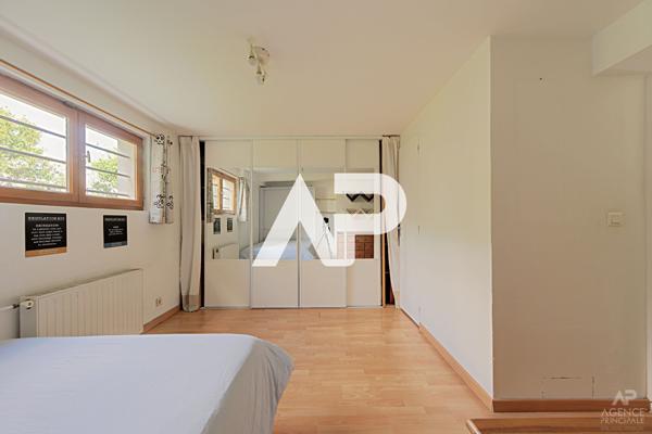 Maison Rueil-Malmaison 7 pièce(s) 133 m² 850 000 € **  - Référence  19943