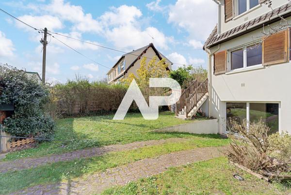 Maison Rueil-Malmaison 7 pièce(s) 133 m² 850 000 € **  - Référence  19943