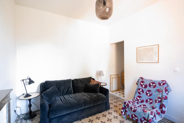 Arles (13200) Rare, Maison de ville avec jardin, piscine et garage à 5 minutes à pied du centre historique.