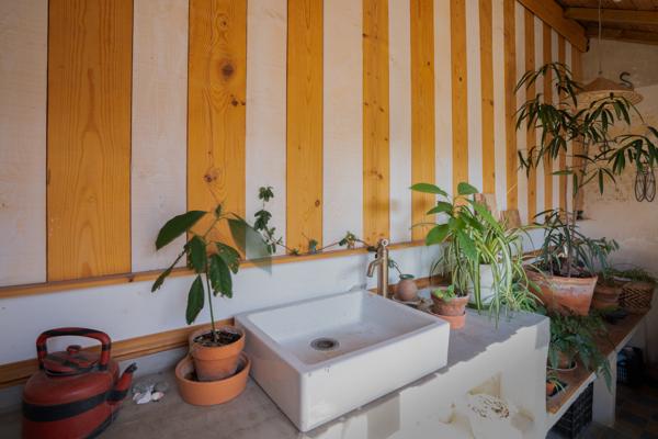 Arles (13200) Rare, Maison de ville avec jardin, piscine et garage à 5 minutes à pied du centre historique.