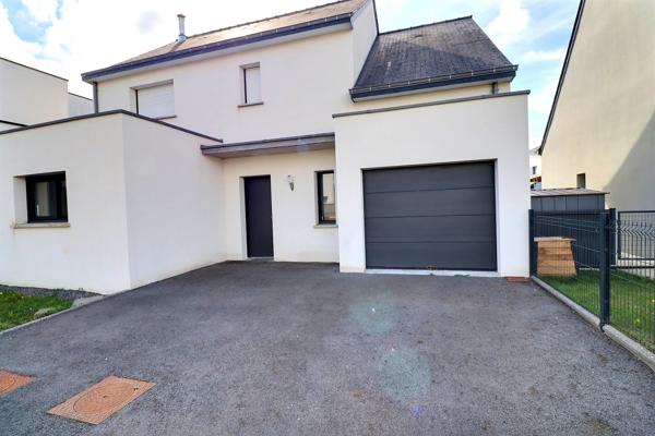 CHATEAUGIRON - MAISON RECENTE avec 4 CHAMBRES et Bureau. GARAGE, TERRASSE et JARDIN exposés SUD.