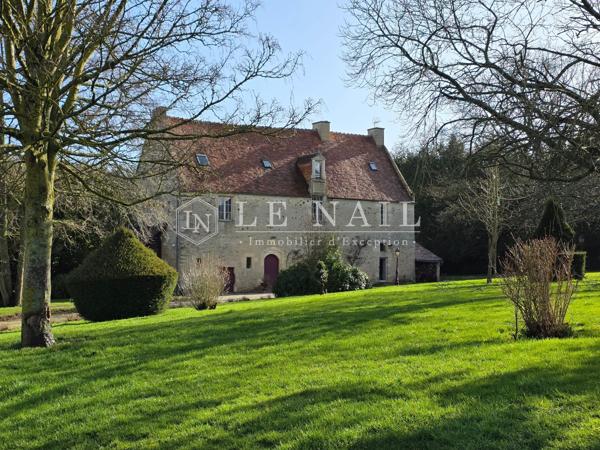 Ferme-Manoir normande du XVe siècle avec dépendances sur 2,5 hectares