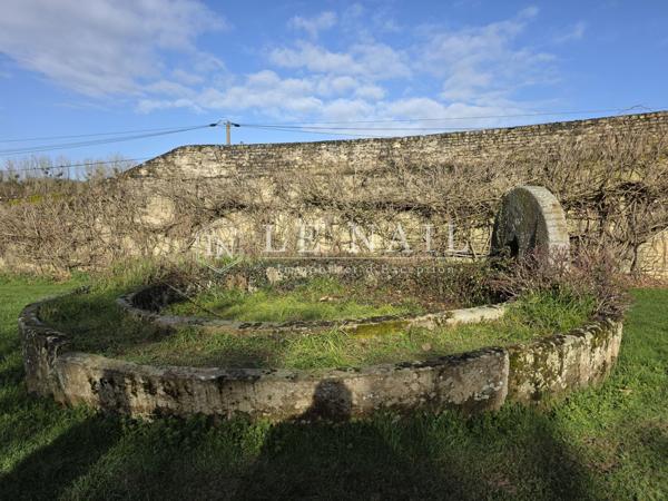 Ferme-Manoir normande du XVe siècle avec dépendances sur 2,5 hectares