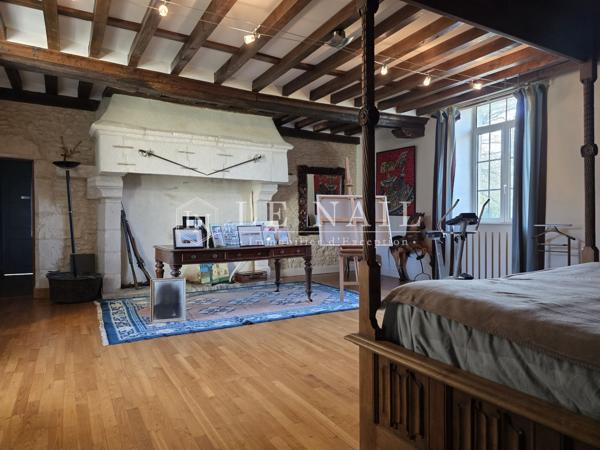 Ferme-Manoir normande du XVe siècle avec dépendances sur 2,5 hectares
