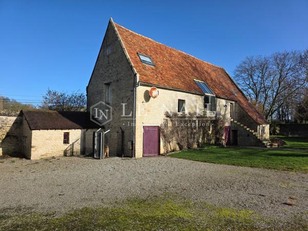 Ferme-Manoir normande du XVe siècle avec dépendances sur 2,5 hectares