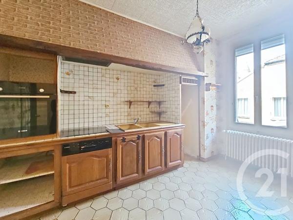 Maison à vendre  6 pièces - 146 m 2   PLEURS  - 51