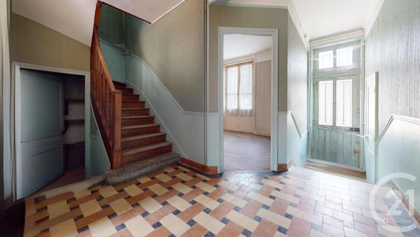 Maison à vendre  6 pièces - 146 m 2   PLEURS  - 51