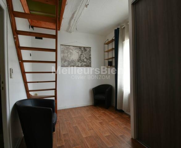 Opportunité Investissement locatif: Maison de 88 m²  avec suite parentale et combles aménagés + Duplex 25 m²  avec chambre et salle d'eau + jardinet avec garage indépendant