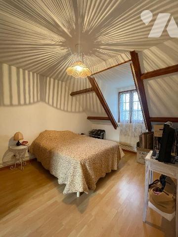 A ACHETER sur la commune de NOGENT-LE-ROTROU

Une charmante maison offrant de beaux volumes e...