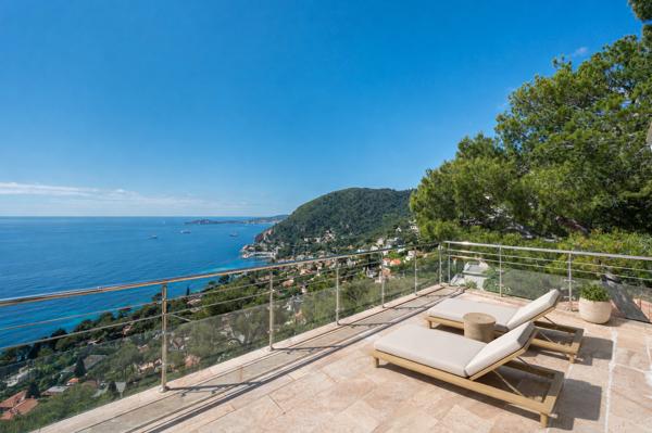 Vente Triplex de luxe Èze 5 Pièces 143 m²
