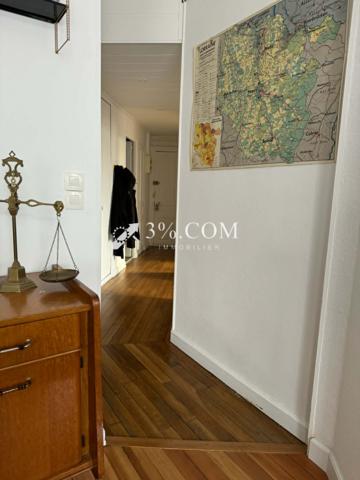 Appartement
                                                                                                                                                                                                                                                                                                                        3 pièce(s)                                                                                                                                                                                                          2 chambre(s)                                                                                                                                                                                                          67  m²
