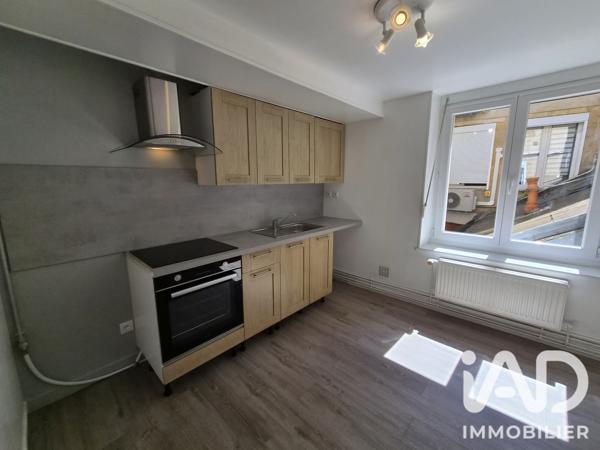 Immeuble à vendre 390 m² Sedan